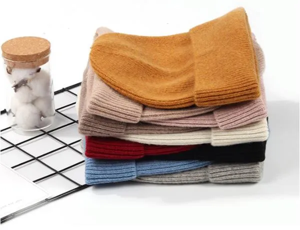 Winter Headwear Wool Knitted Hat Beanie Supplier - Image 4